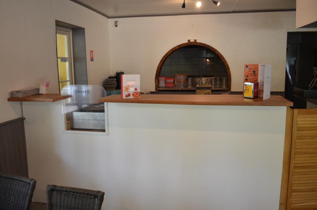 Camping La Vidaresse Hotel Sainte-Anastasie-sur-Issole Exterior foto