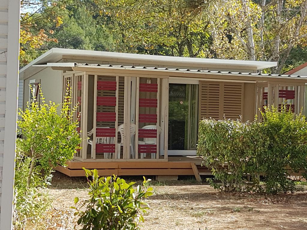 Camping La Vidaresse Hotel Sainte-Anastasie-sur-Issole Exterior foto